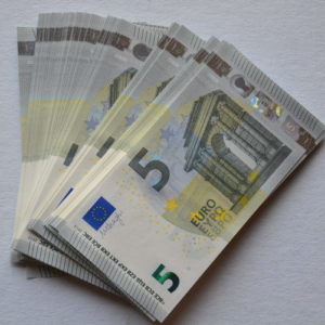 €5 bills sales